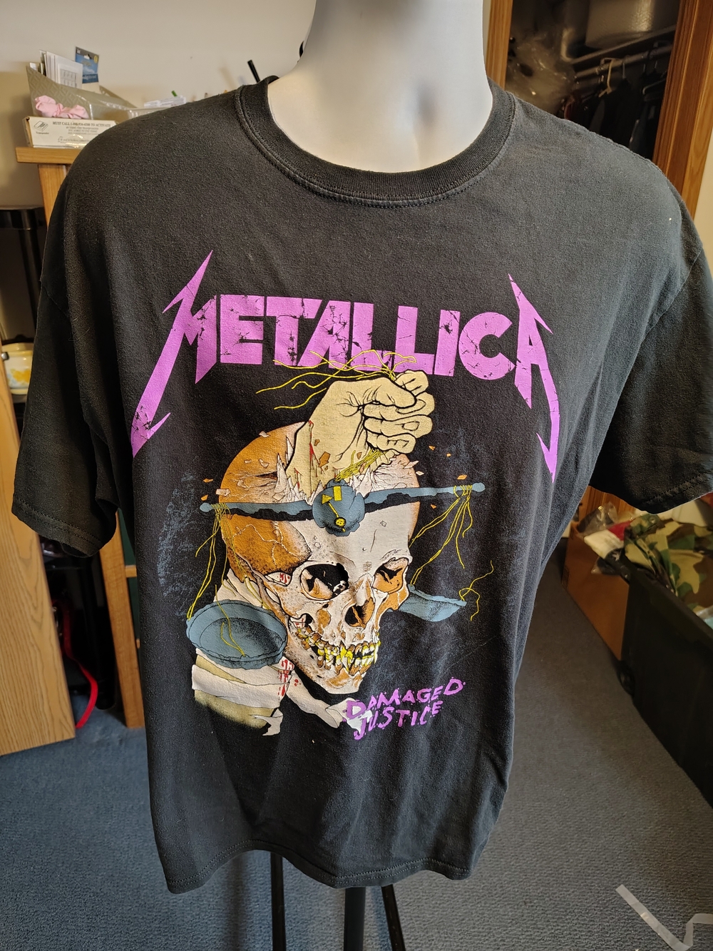 Metallica Damaged Justice Black Graphic Tee Size XL